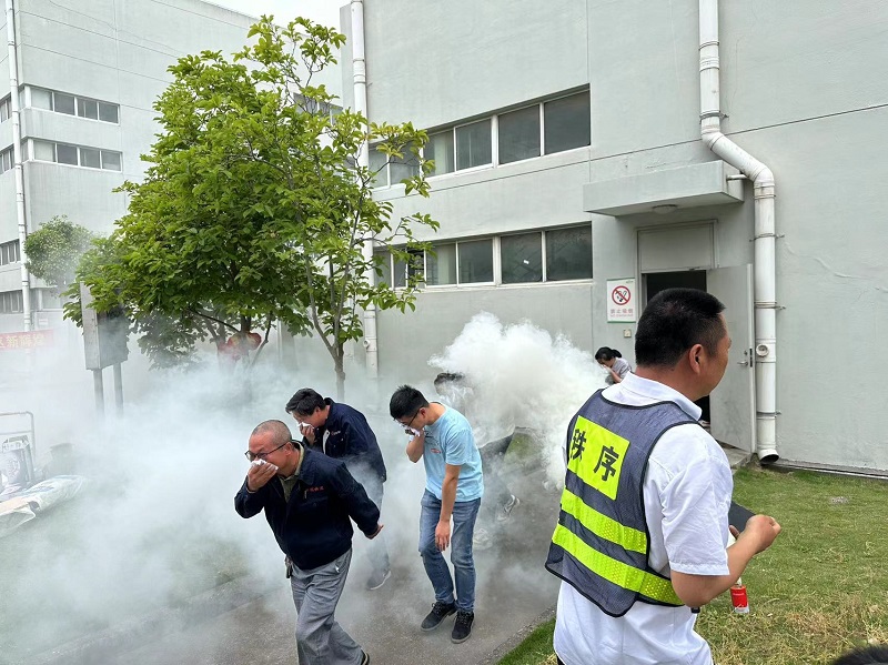 1718690631192205.jpg 05.jpg